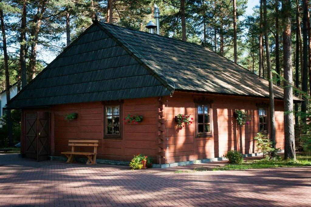 Centrum Szkolenia I Rekreacji Krasnobród Extérieur photo